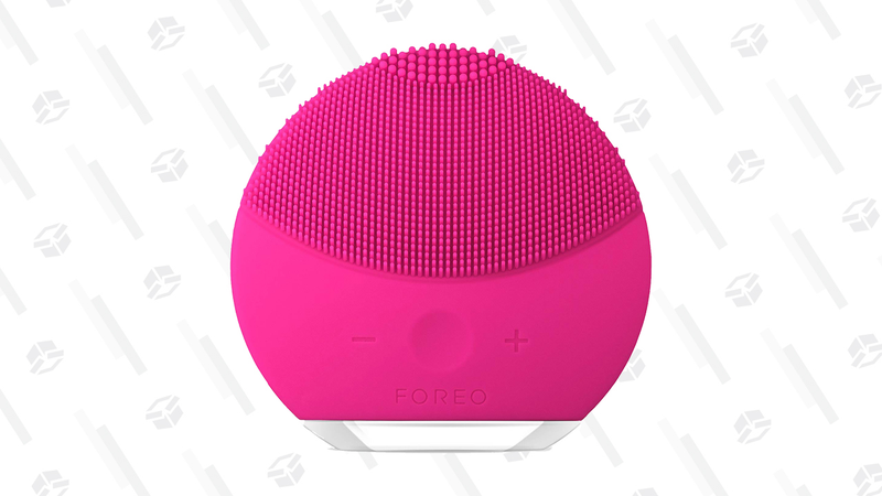 Brocha de silicona FOREO LUNA Mini 2 | $104 | AmazonGráfico: Chelsea Stone
